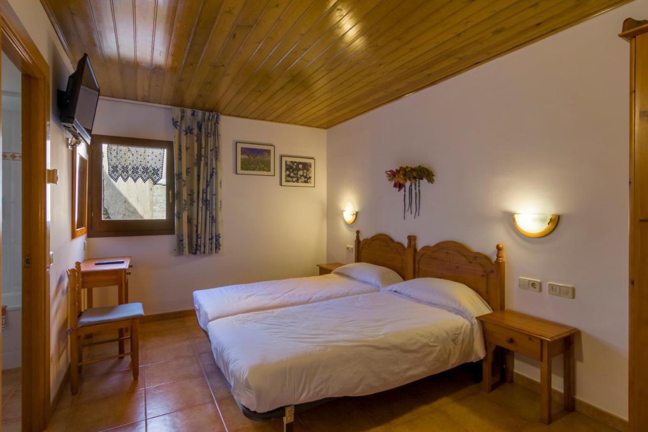 Hostal Cal Mestre ヴィラヨンガ・デ・テル エクステリア 写真