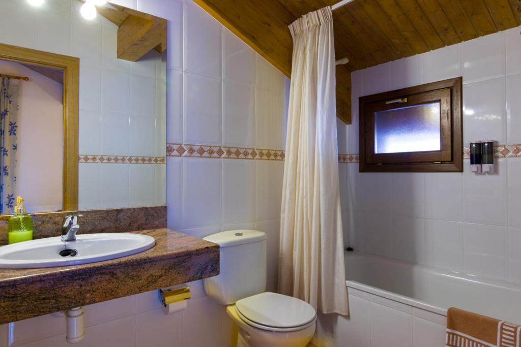 Hostal Cal Mestre ヴィラヨンガ・デ・テル エクステリア 写真